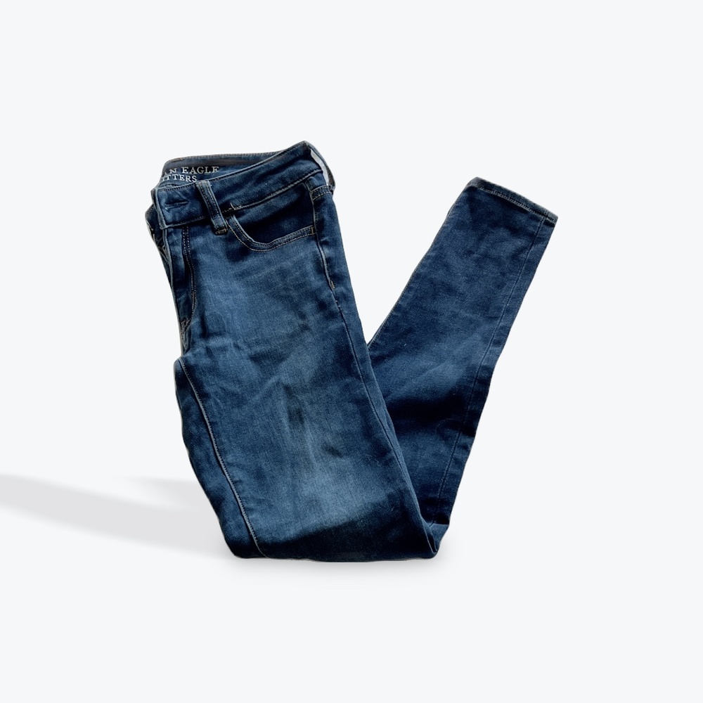 AMERICAN EAGLE - SIZE 0 SHORT JEGGINGS